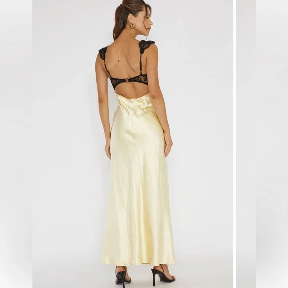 Selfie Leslie. Claribel Lace Bust Maxi Dress. Yellow w/Black Lace. Size S. NWT. - Picture 2 of 3